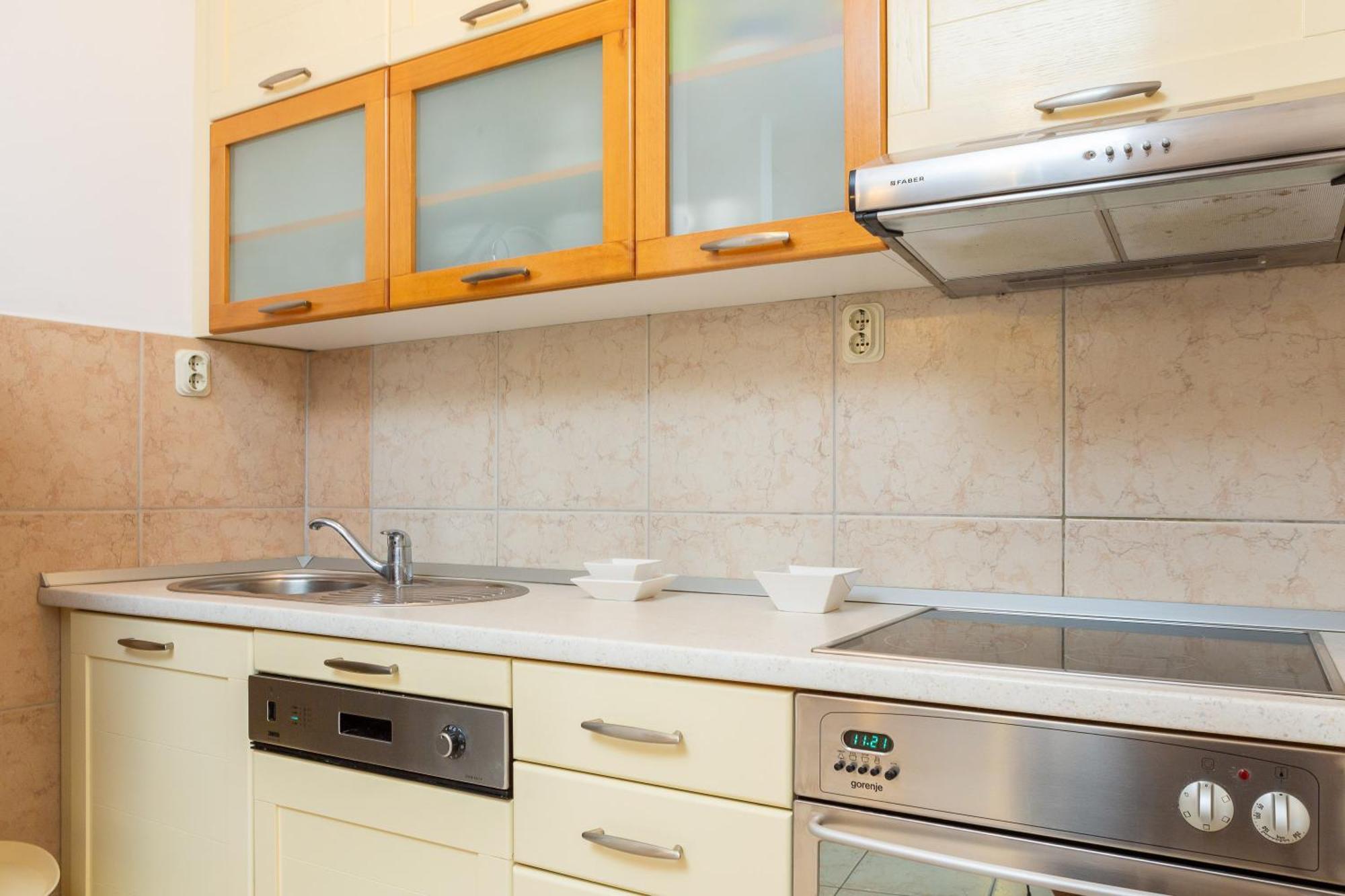 Galatea Apartments - Town Centre With Free Parking บาชกาโวดา ภายนอก รูปภาพ